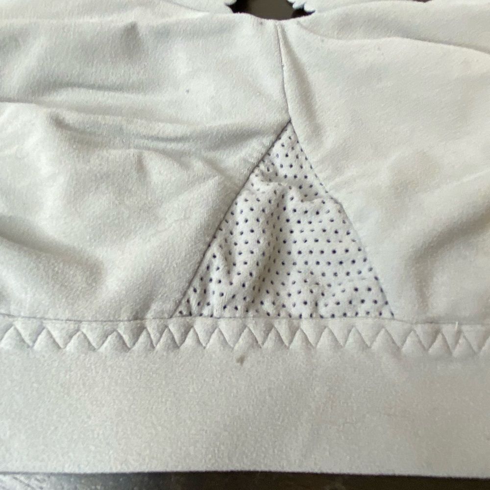 Athleta gray racer back sports bra, size small - Picture 2 of 9
